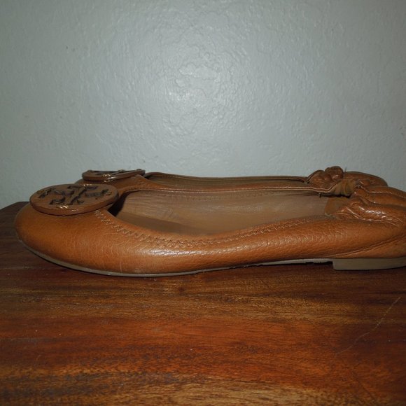 Tory Burch Royal Tan Pebble Leather Flats Shoes 7 - Picture 5 of 8